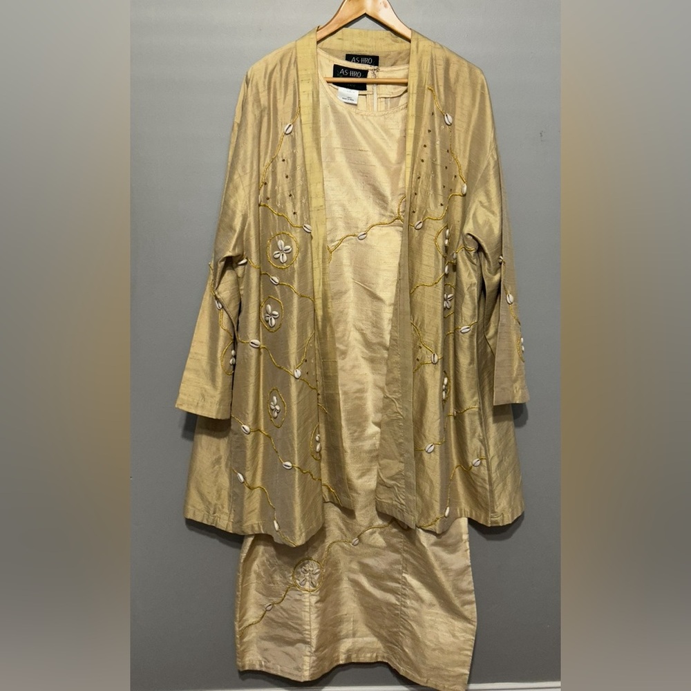 AS*HRO Silk Blend, Seashell & Gold Thread Embroidered Dress & Matching Jacket, L - Picture 1 of 15